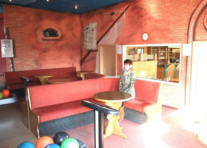 Zum Schlossgarten بيت ضيافة رالسفيك